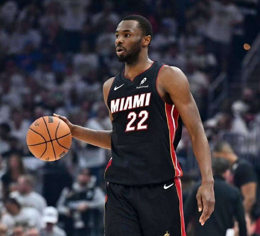 AG体育-洛杉矶快船迎CBA常规赛关键赛，关键时刻回应争议，目标明确，资深球员宣示担当